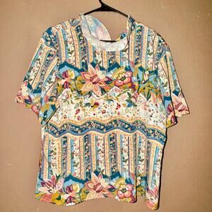 Lucia Petites Women's Floral Graphic Short Sleeve Shirt Blouse Top - Size Medium